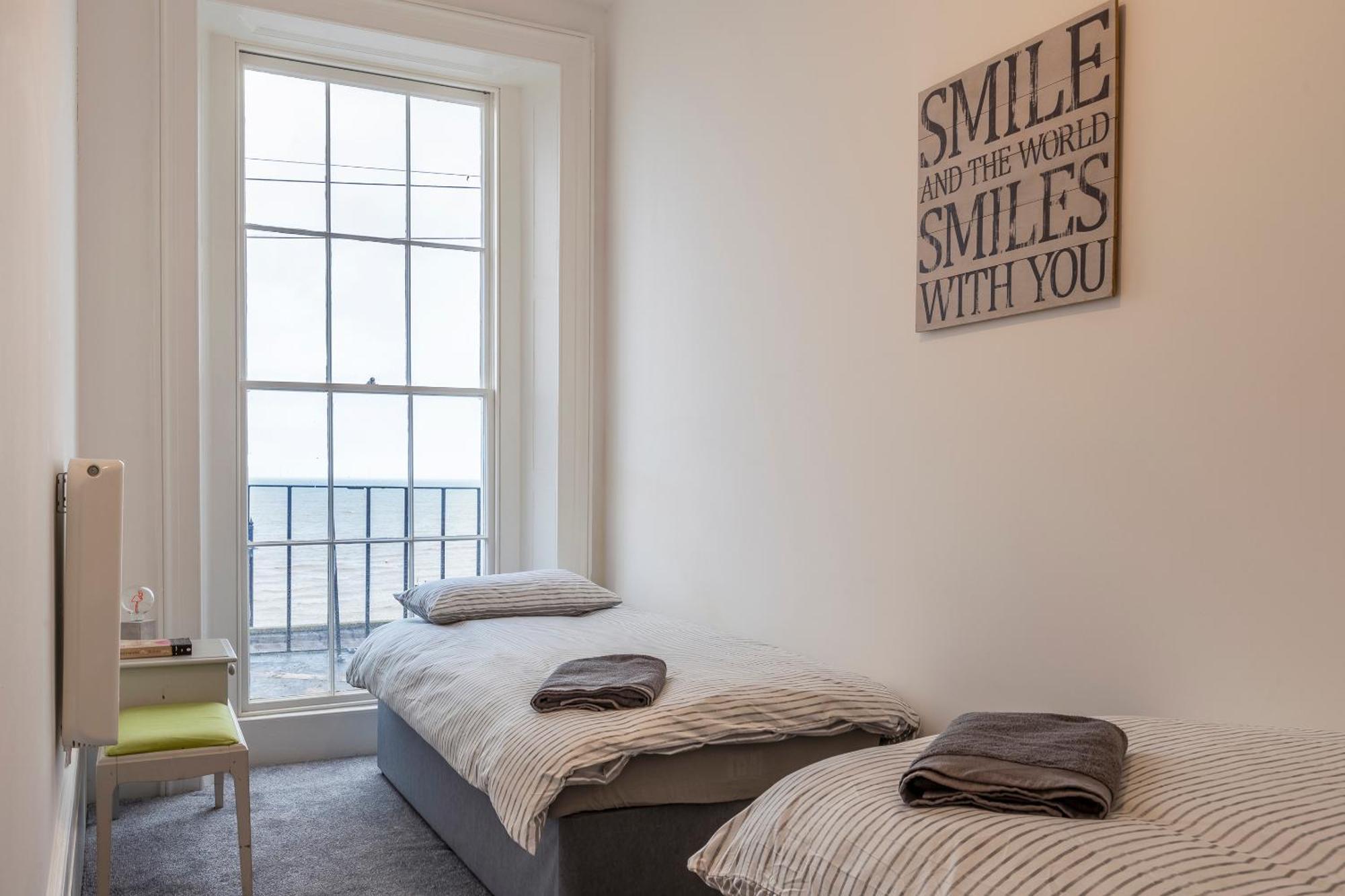 Seaside Serenity: Stylish Sea View Apartments In Herne Bay Zewnętrze zdjęcie