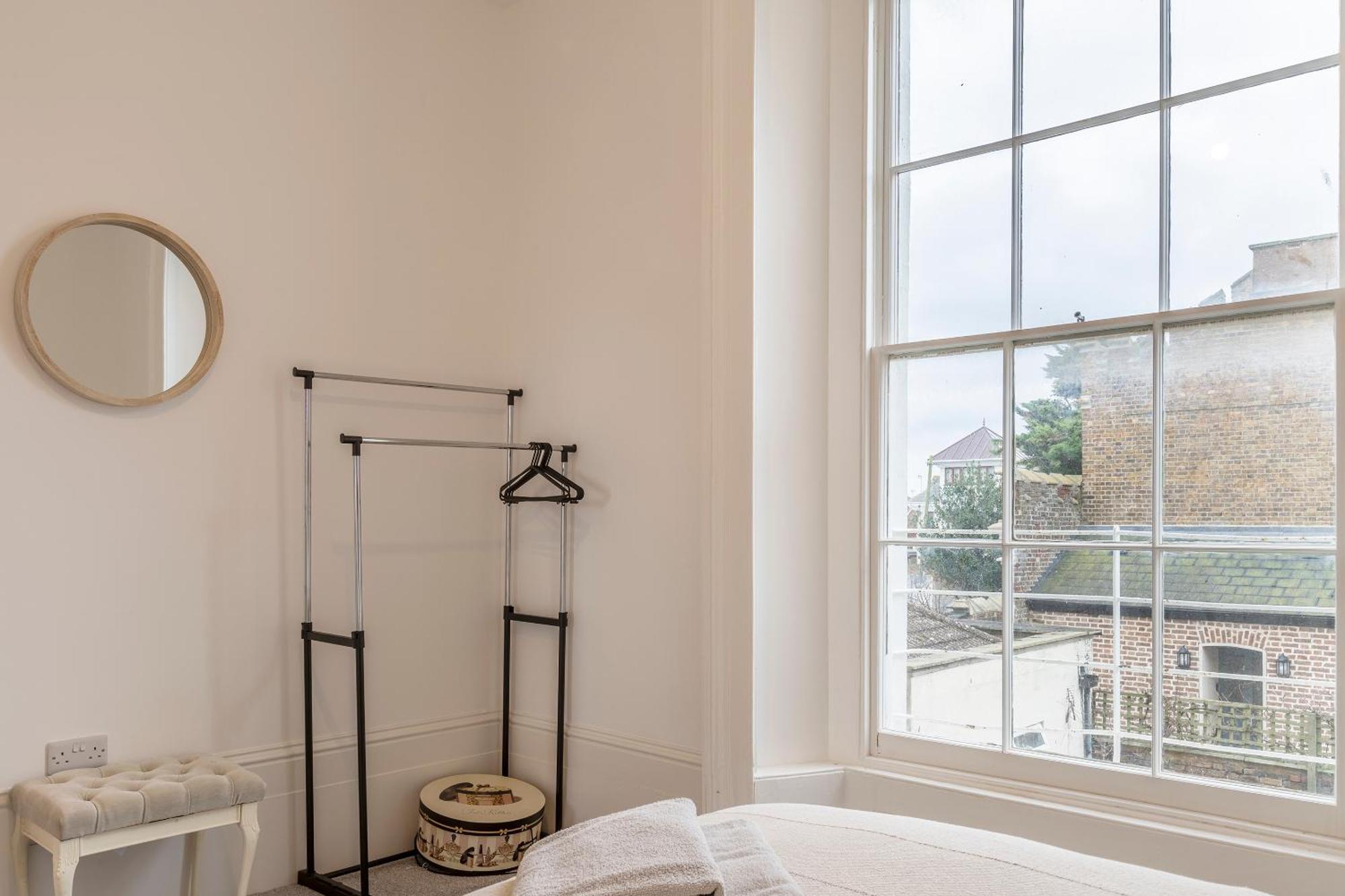 Seaside Serenity: Stylish Sea View Apartments In Herne Bay Zewnętrze zdjęcie